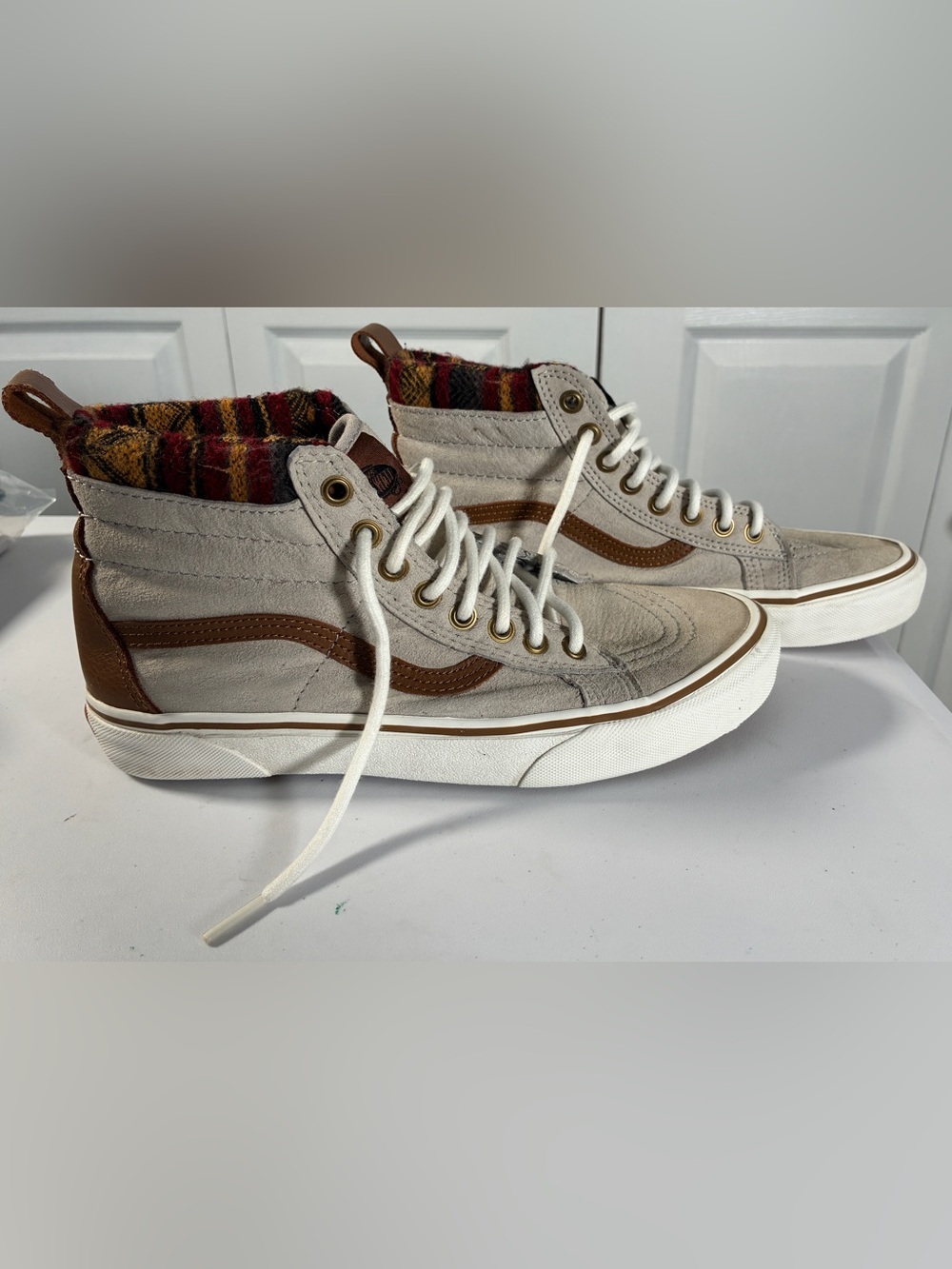 Vans SK8-Hi MTE Scotchgard High Top Sneakers Women’s 9.5 / Men’s 8